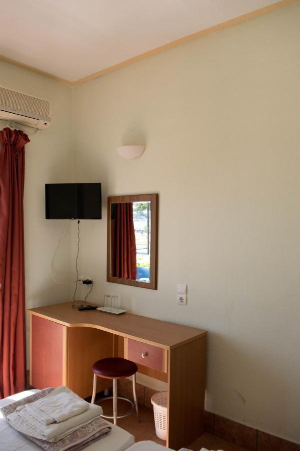 Mirtia Hotel Pefki  Zewnętrze zdjęcie